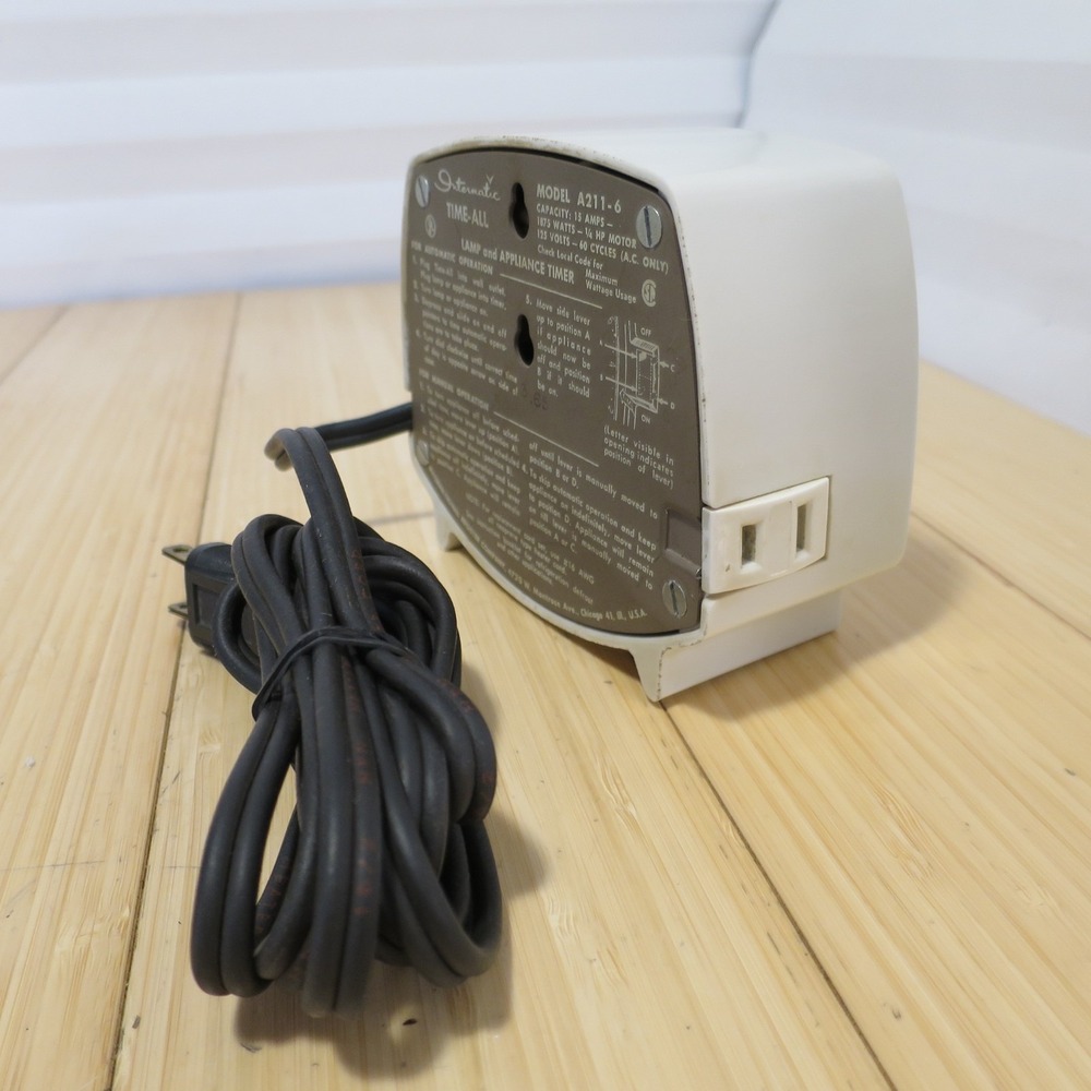 Vintage Intermatic Time-All Lamp & Appliance Timer Model A211-6 Tested & Working - Picture 5 of 8
